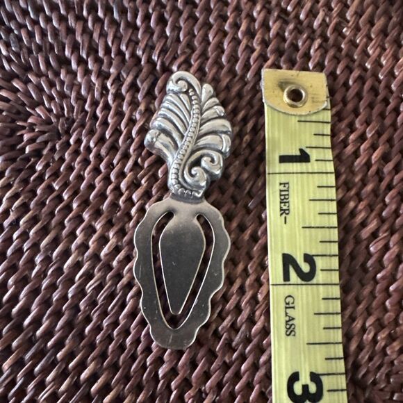 Brighton SILVER Tone Book LEAF Bookmark Clip Page Marker Ornate Retired - Picture 3 of 5